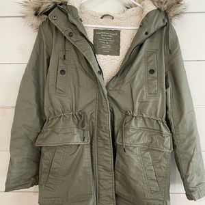 American Eagle sherpa lined winter jacket